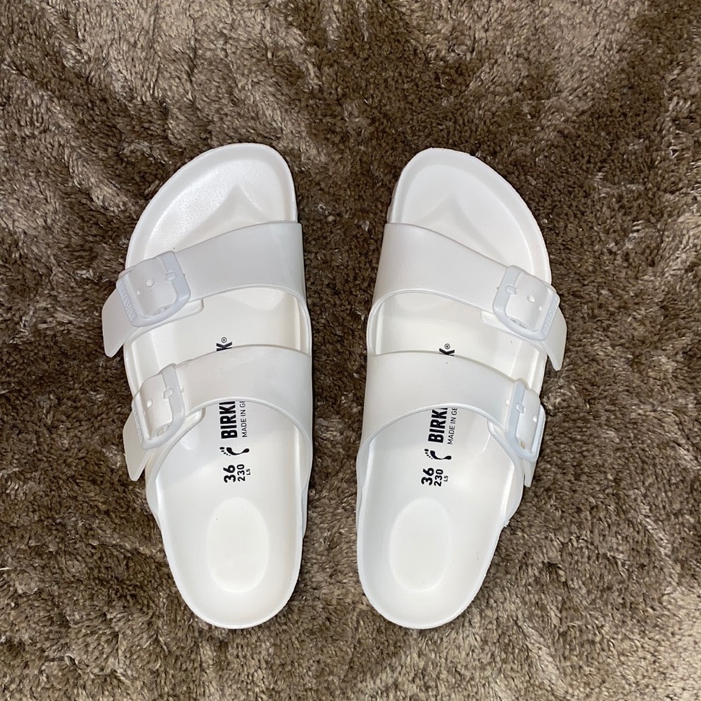 White Birkenstock’s